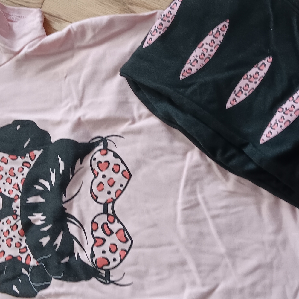 Light Pink Short Sleeve Tee with Floral Graphic Design New Set 7-8 Girls